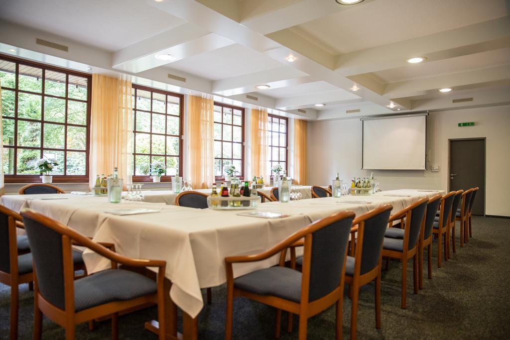 Hotel Ostfriesen Hof Leer Extérieur photo