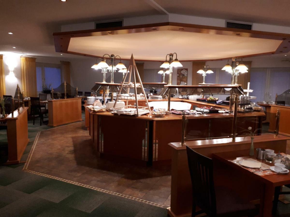 Hotel Ostfriesen Hof Leer Extérieur photo
